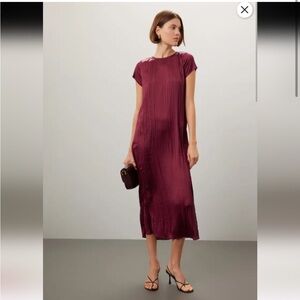 SOLD Madewell Short-Sleeve Slip Midi Dress in Plissé In Mulberry Wine